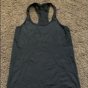 Black razor back lulu lemon tank top